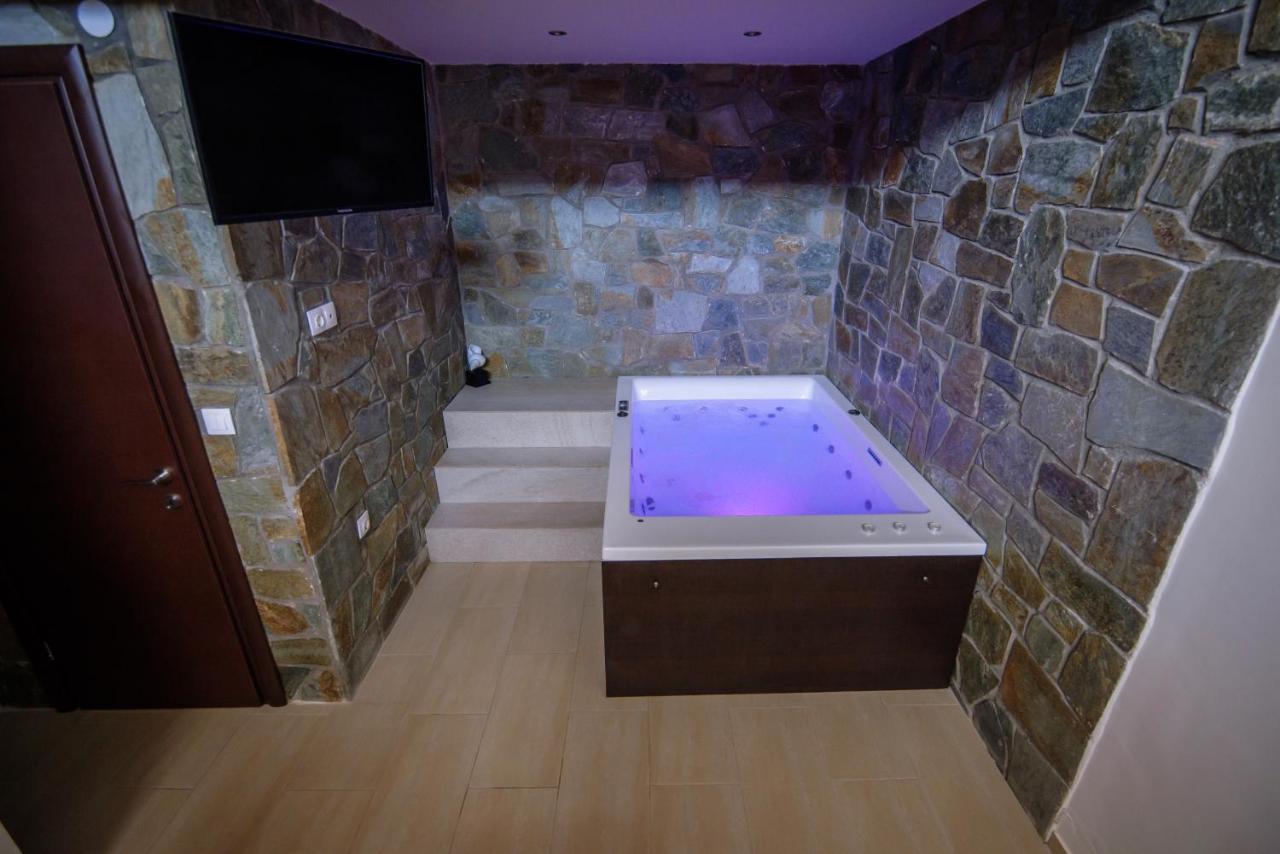 Stone Suites Pefkochori Exterior foto